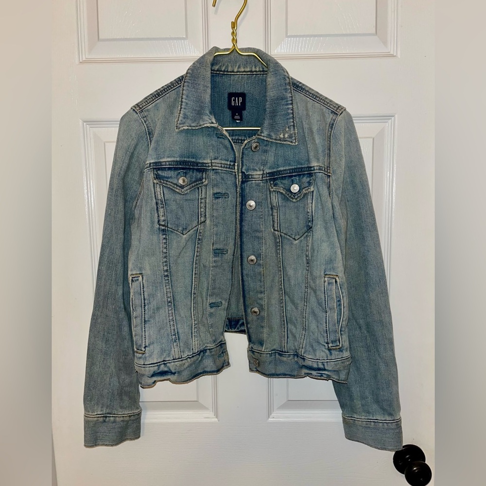 Gap denim jacket size M